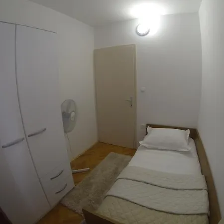 Appartement In Centre For 7 Split