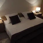 In Centre For 7 * سبليت